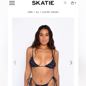 SKATIE Ella top, Size M, colorway Chelsea (cherries)